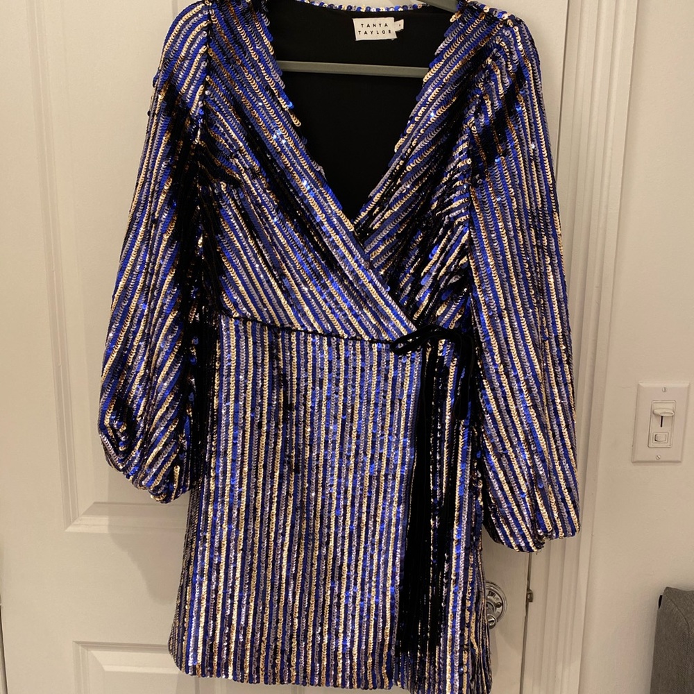 Tanya Taylor Mini Sequin long Slv dress. Size 4